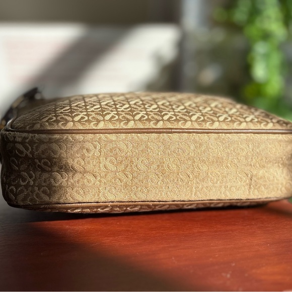 Vintage Loewe Signature Logo Canvas Crossbody | Rare | Excellent Condition - Picture 8 of 12